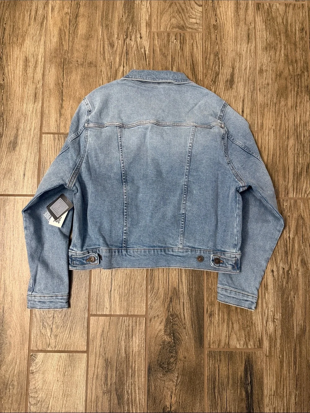 LuLaRoe Light Blue Denim Jean Jacket NWT Medium - Picture 10 of 12